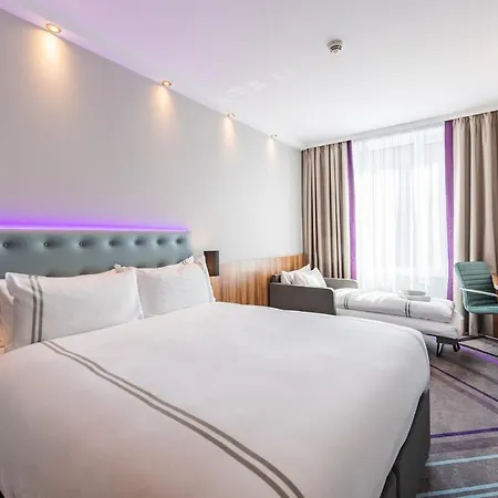 Premier Centre 3*