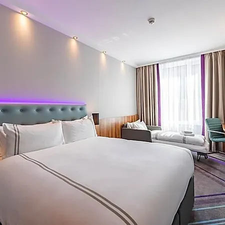 Premier Centre 3*